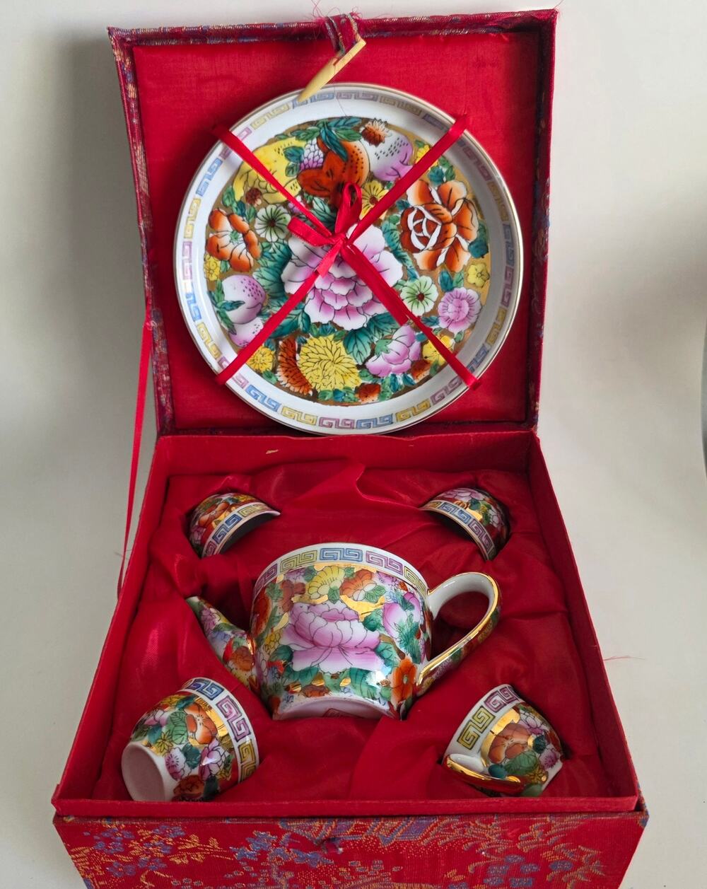 Chinese Porcelain Mini Tea Set Floral Gold Trim w/ Presentation Box